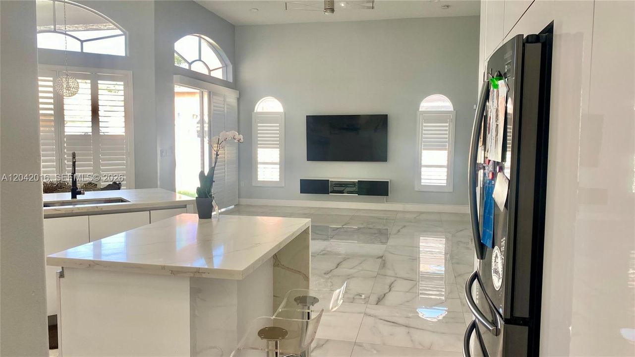 For Rent: $5,500 (5 beds, 3 baths, 2829 Square Feet)