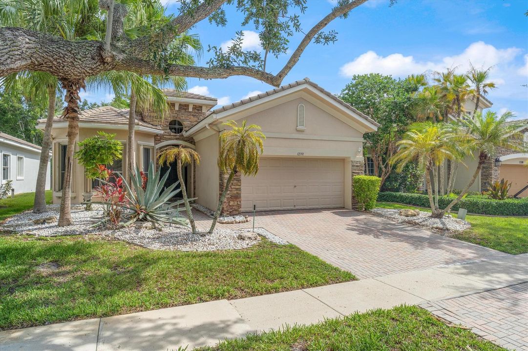 01-12391 NW 78th Manor Parkland, FL-100