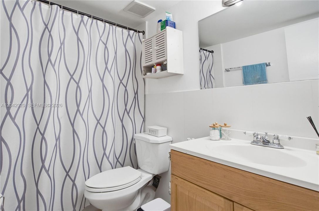 For Sale: $410,000 (3 beds, 2 baths, 1306 Square Feet)