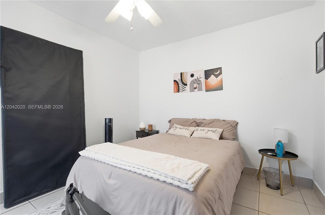 For Sale: $410,000 (3 beds, 2 baths, 1306 Square Feet)