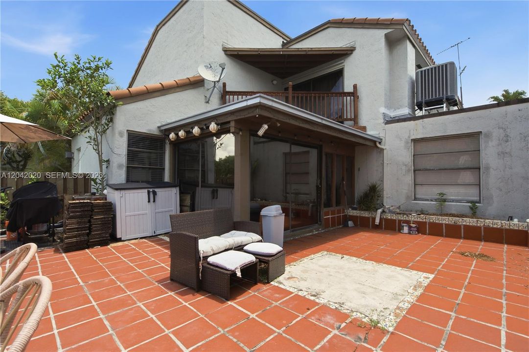 For Sale: $410,000 (3 beds, 2 baths, 1306 Square Feet)