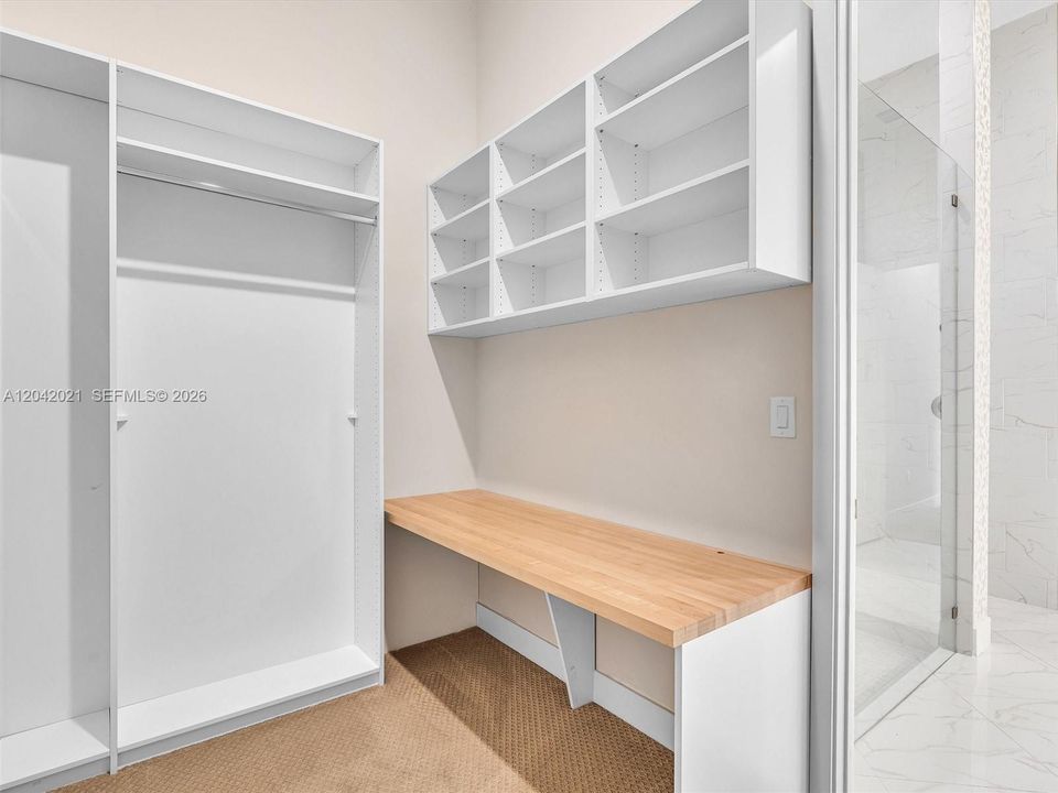 En Venta: $1,780,000 (3 camas, 3 baños, 3227 Pies cuadrados)