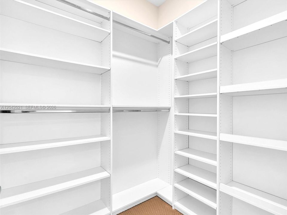 En Venta: $1,780,000 (3 camas, 3 baños, 3227 Pies cuadrados)