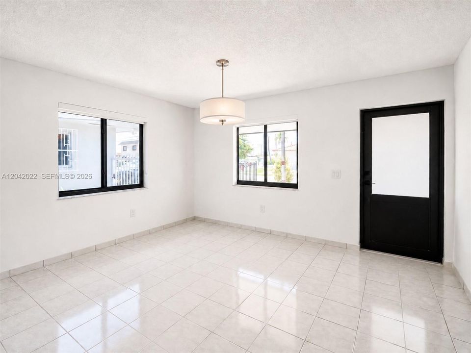 For Sale: $629,000 (3 beds, 2 baths, 1484 Square Feet)