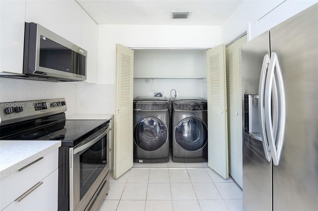 For Sale: $629,000 (3 beds, 2 baths, 1484 Square Feet)