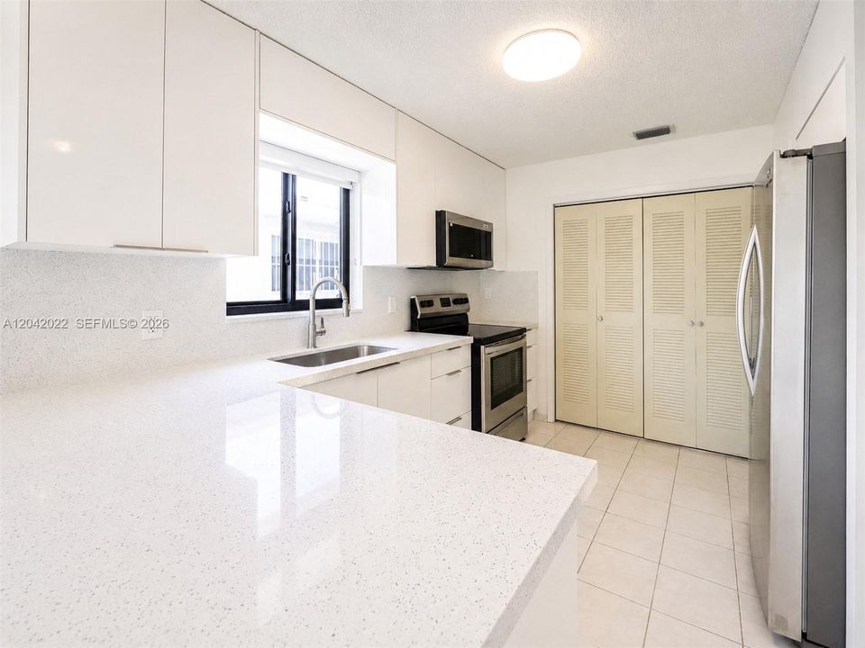 For Sale: $629,000 (3 beds, 2 baths, 1484 Square Feet)