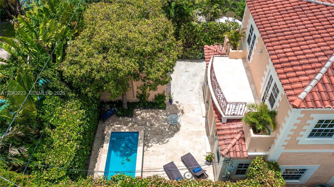 For Rent: $14,500 (5 beds, 4 baths, 3010 Square Feet)