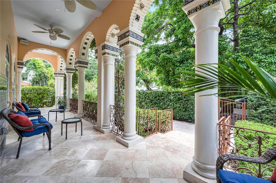For Rent: $14,500 (5 beds, 4 baths, 3010 Square Feet)