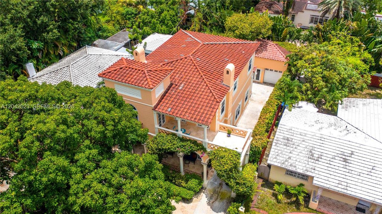 For Rent: $14,500 (5 beds, 4 baths, 3010 Square Feet)