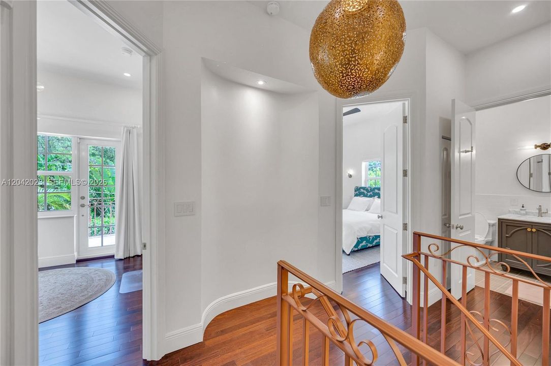 For Rent: $14,500 (5 beds, 4 baths, 3010 Square Feet)