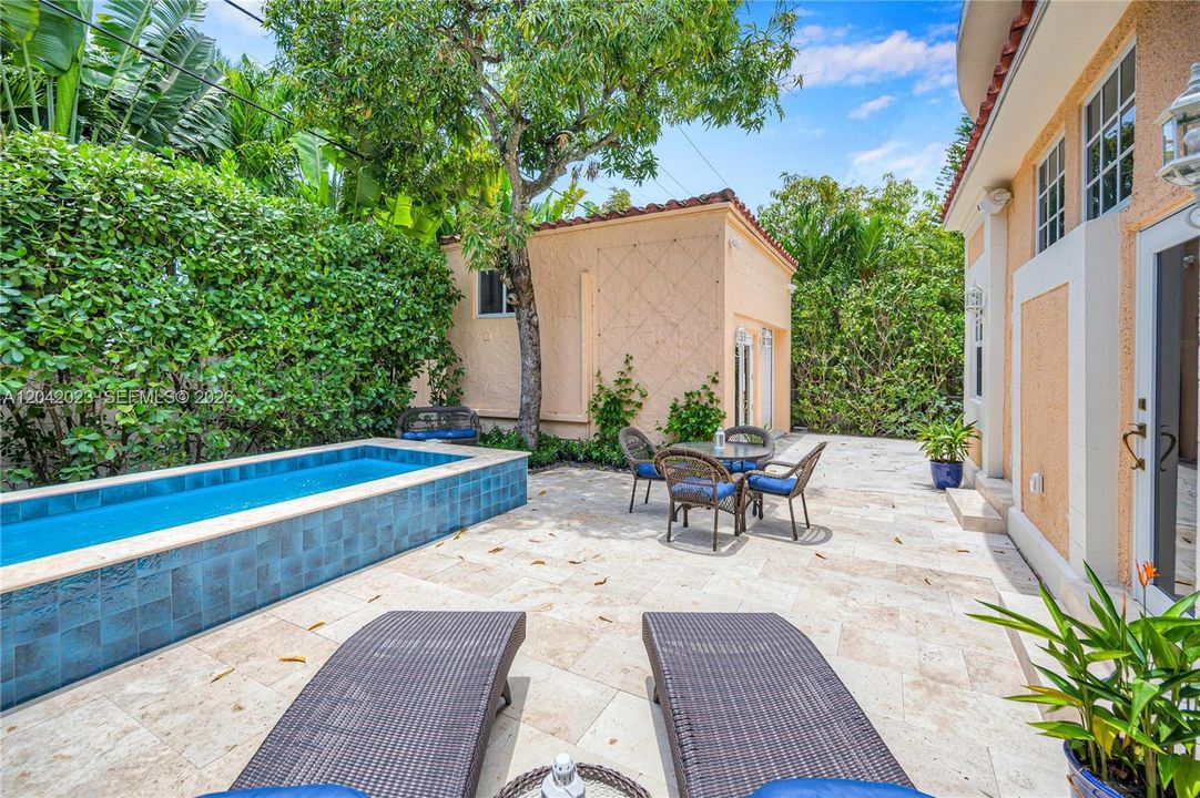 For Rent: $14,500 (5 beds, 4 baths, 3010 Square Feet)