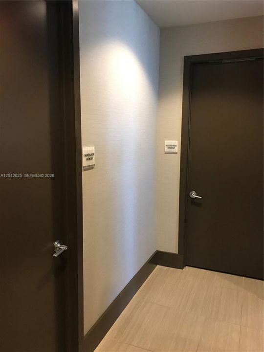 В аренду: $2,600 (1 спален, 1 ванн, 688 Квадратных фут)