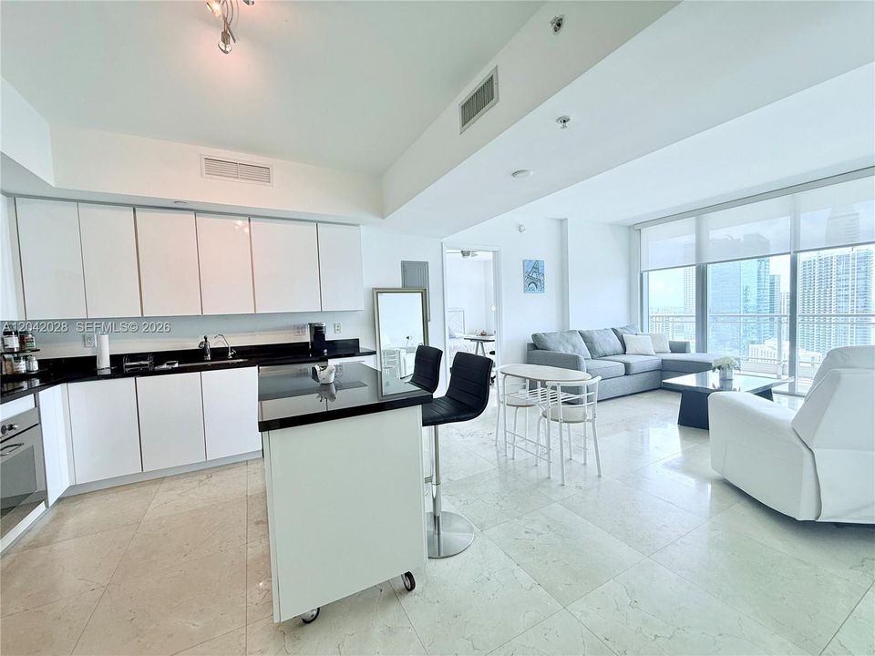 В аренду: $4,400 (2 спален, 2 ванн, 1118 Квадратных фут)