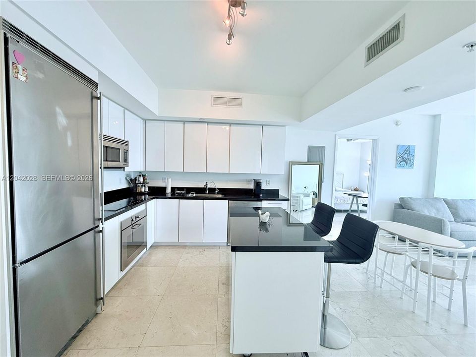 В аренду: $4,400 (2 спален, 2 ванн, 1118 Квадратных фут)