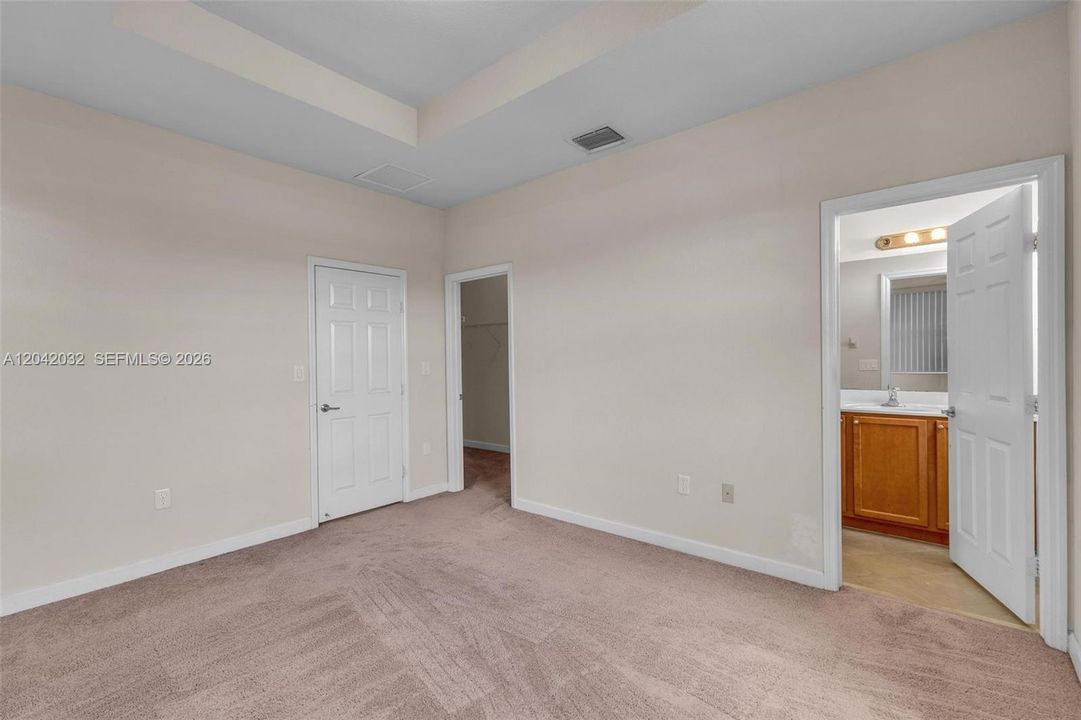 В аренду: $2,875 (2 спален, 2 ванн, 1458 Квадратных фут)