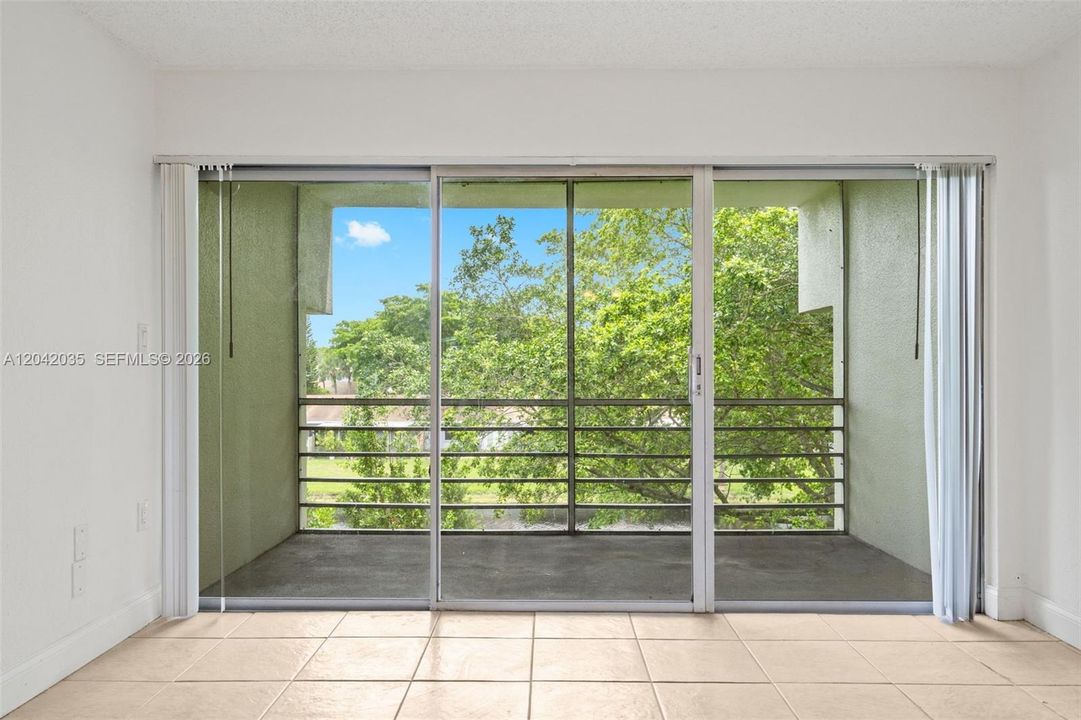 En Venta: $199,000 (2 camas, 2 baños, 944 Pies cuadrados)
