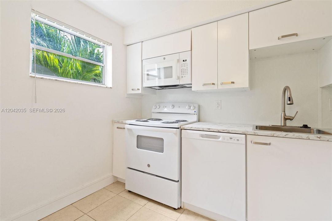 En Venta: $199,000 (2 camas, 2 baños, 944 Pies cuadrados)