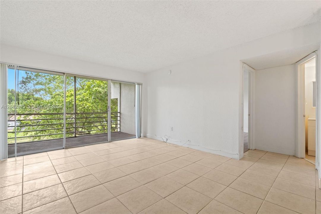 En Venta: $199,000 (2 camas, 2 baños, 944 Pies cuadrados)