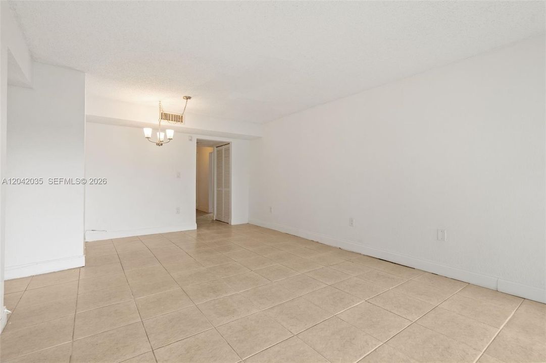 En Venta: $199,000 (2 camas, 2 baños, 944 Pies cuadrados)
