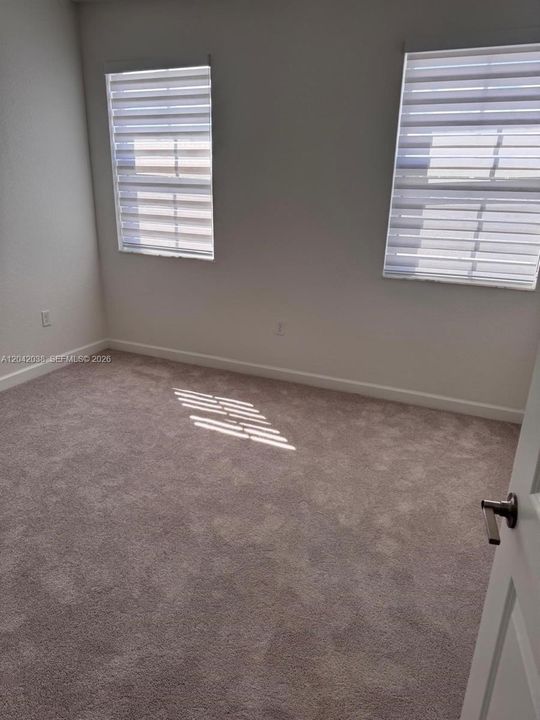For Rent: $2,600 (3 beds, 2 baths, 1331 Square Feet)