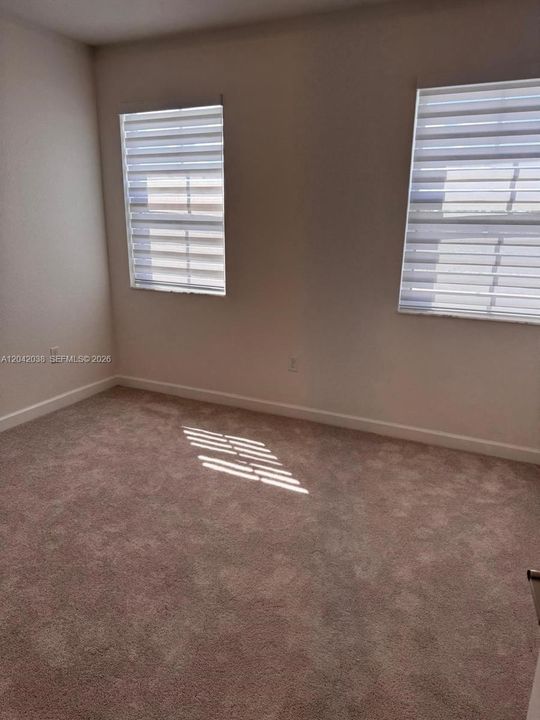 For Rent: $2,600 (3 beds, 2 baths, 1331 Square Feet)