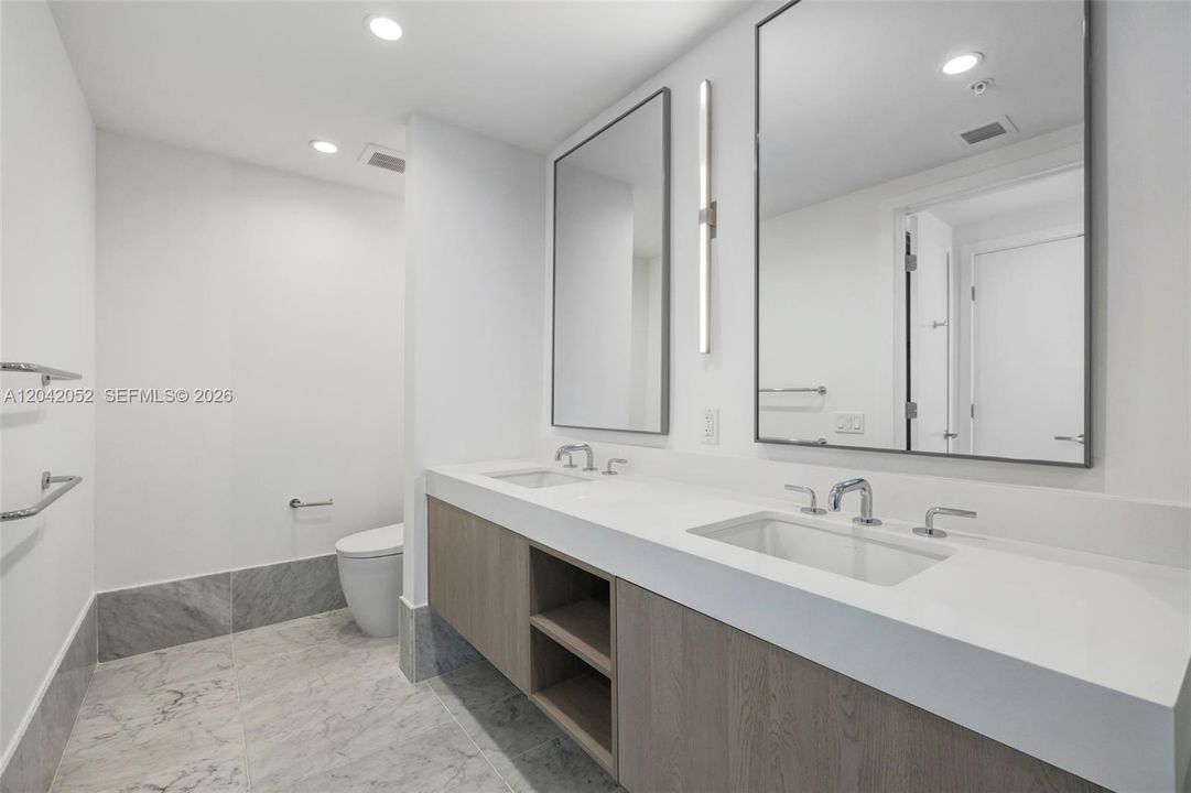 For Rent: $5,250 (1 beds, 2 baths, 1125 Square Feet)