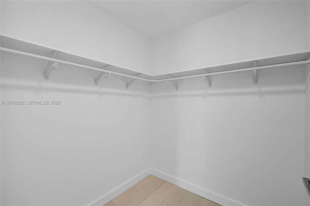 For Rent: $5,250 (1 beds, 2 baths, 1125 Square Feet)
