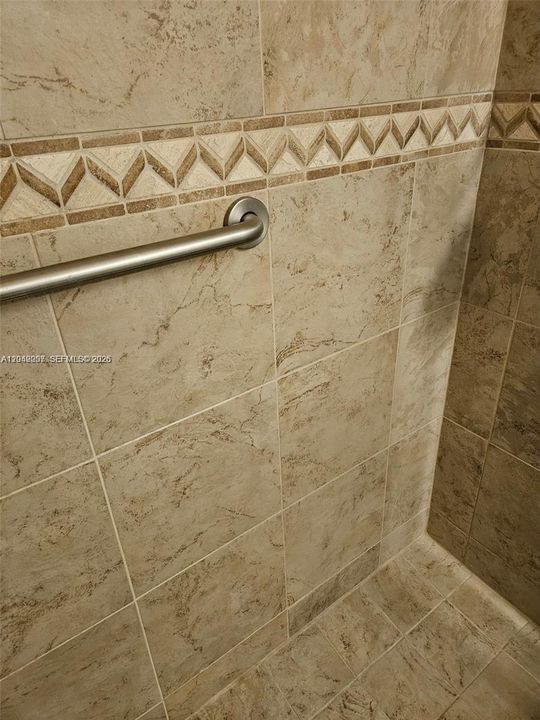 На продажу: $439,000 (2 спален, 2 ванн, 1697 Квадратных фут)