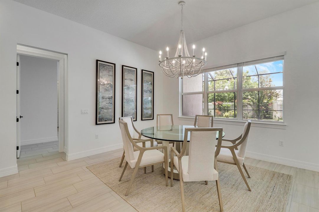 Dining Area Pool View