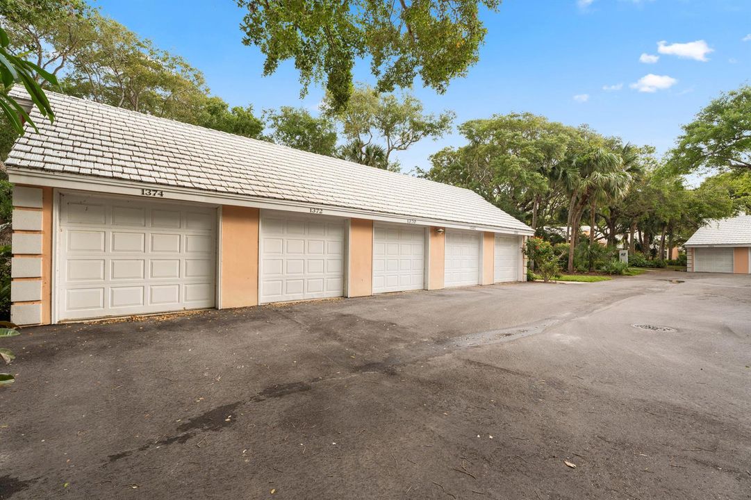 3_smg02318_1374 coral park ln _803