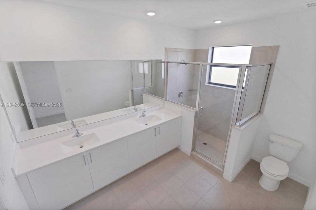 For Sale: $599,000 (3 beds, 2 baths, 1756 Square Feet)