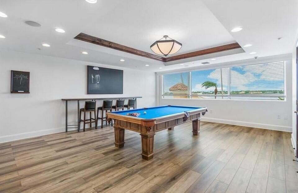 Building - Billiard