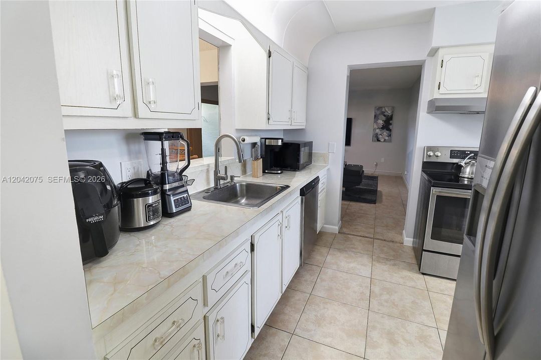 En Venta: $280,000 (2 camas, 2 baños, 1373 Pies cuadrados)