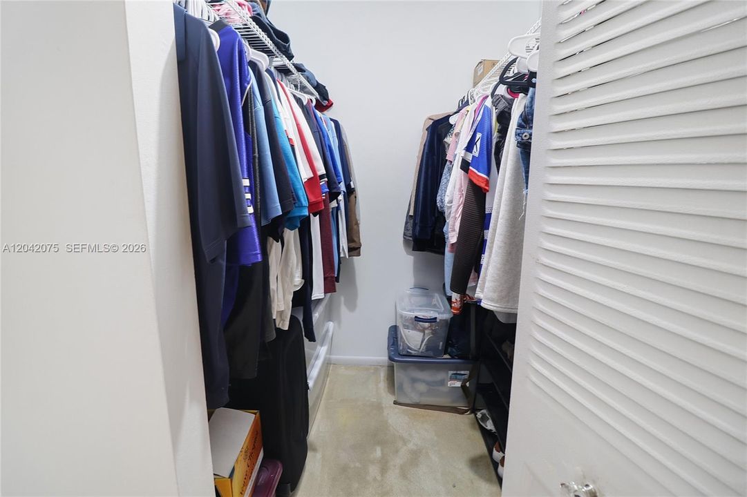 En Venta: $280,000 (2 camas, 2 baños, 1373 Pies cuadrados)