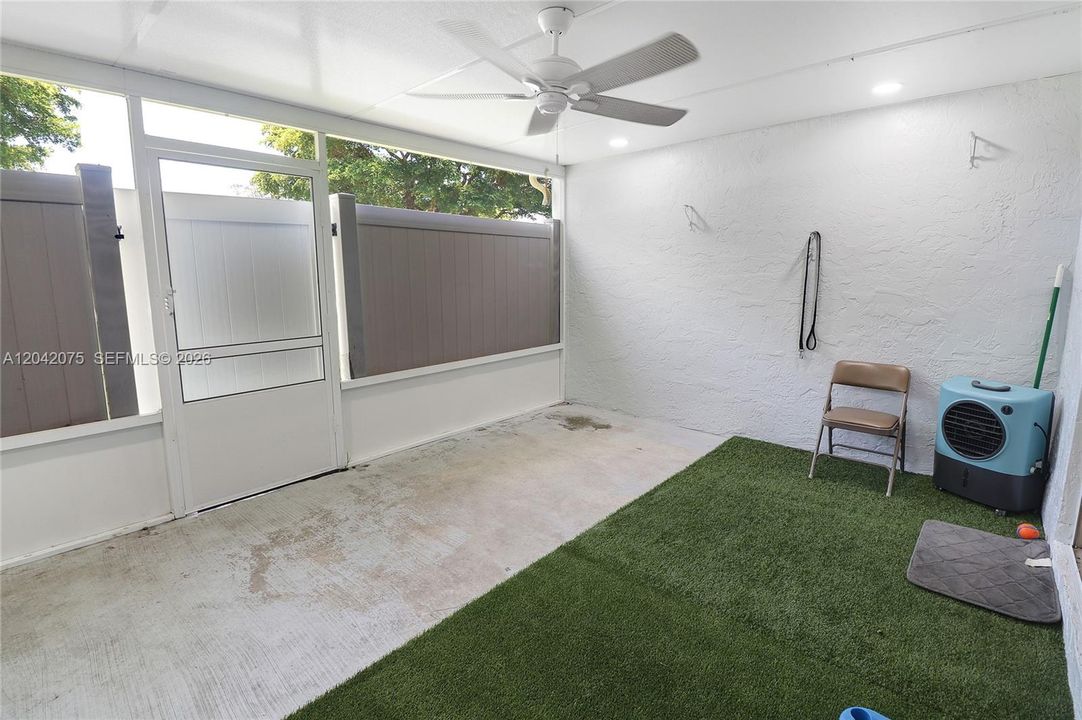 En Venta: $280,000 (2 camas, 2 baños, 1373 Pies cuadrados)