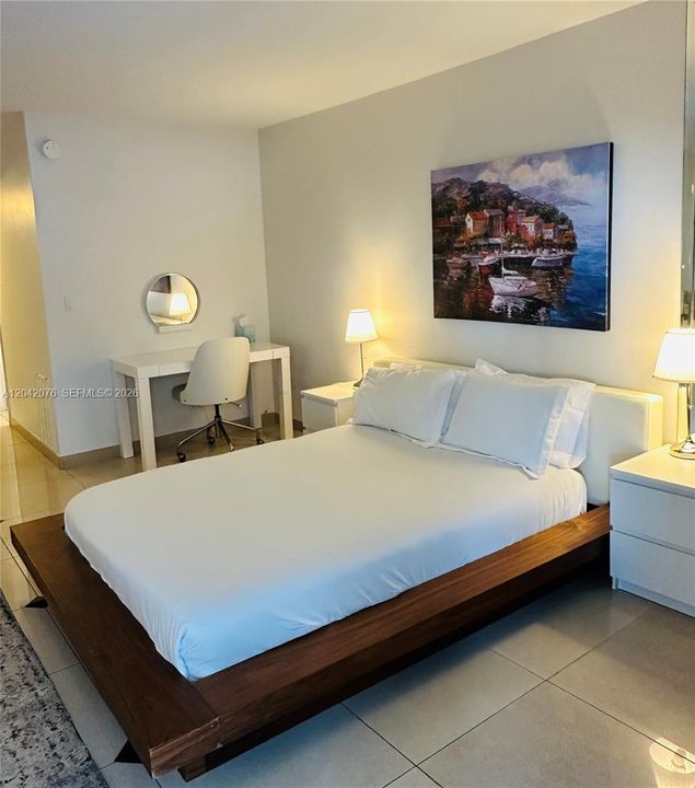В аренду: $4,495 (0 спален, 1 ванн, 600 Квадратных фут)
