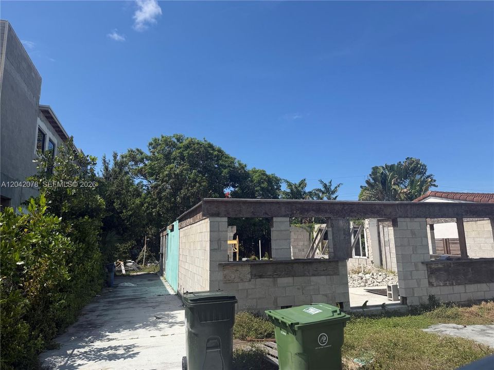 待售: $569,900 (0.15 acres)