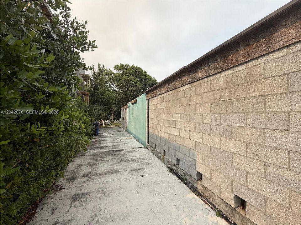 待售: $569,900 (0.15 acres)