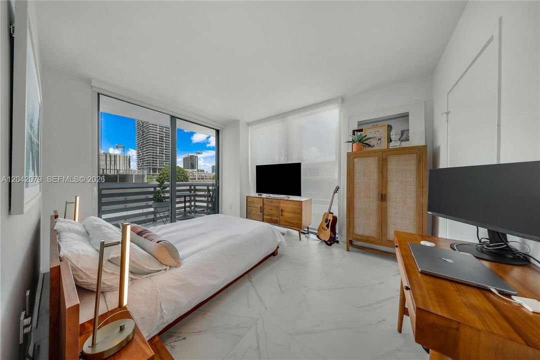 En Venta: $950,000 (2 camas, 2 baños, 1311 Pies cuadrados)
