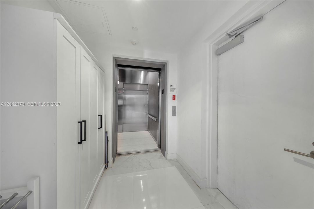 En Venta: $950,000 (2 camas, 2 baños, 1311 Pies cuadrados)