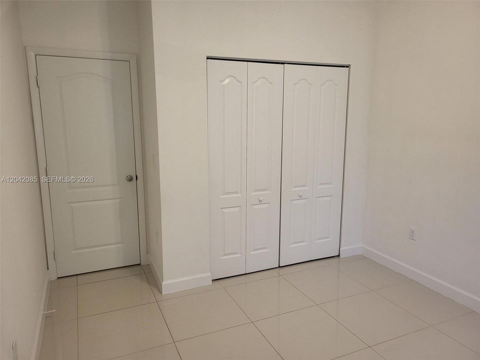 В аренду: $3,550 (3 спален, 2 ванн, 2948 Квадратных фут)