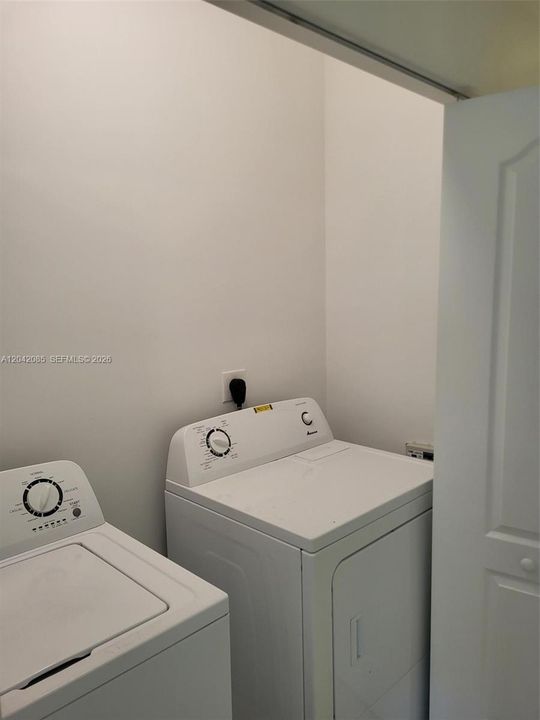 В аренду: $3,550 (3 спален, 2 ванн, 2948 Квадратных фут)