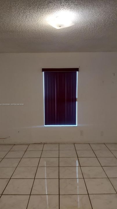 В аренду: $1,800 (1 спален, 1 ванн, 812 Квадратных фут)