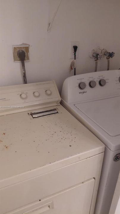 В аренду: $1,800 (1 спален, 1 ванн, 812 Квадратных фут)