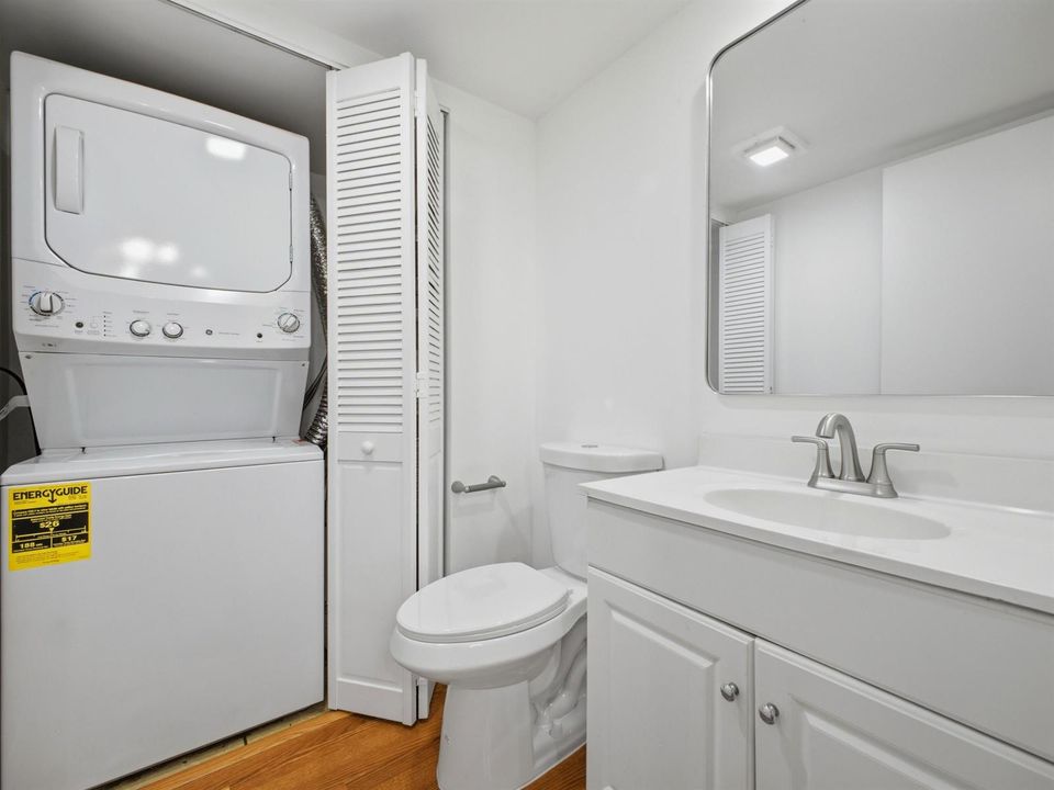 Half_Bathroom_-_Laundry