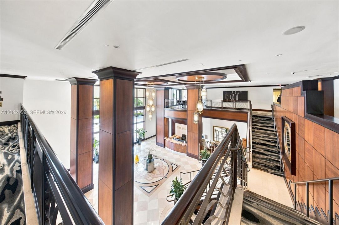 For Sale: $899,000 (3 beds, 2 baths, 1811 Square Feet)