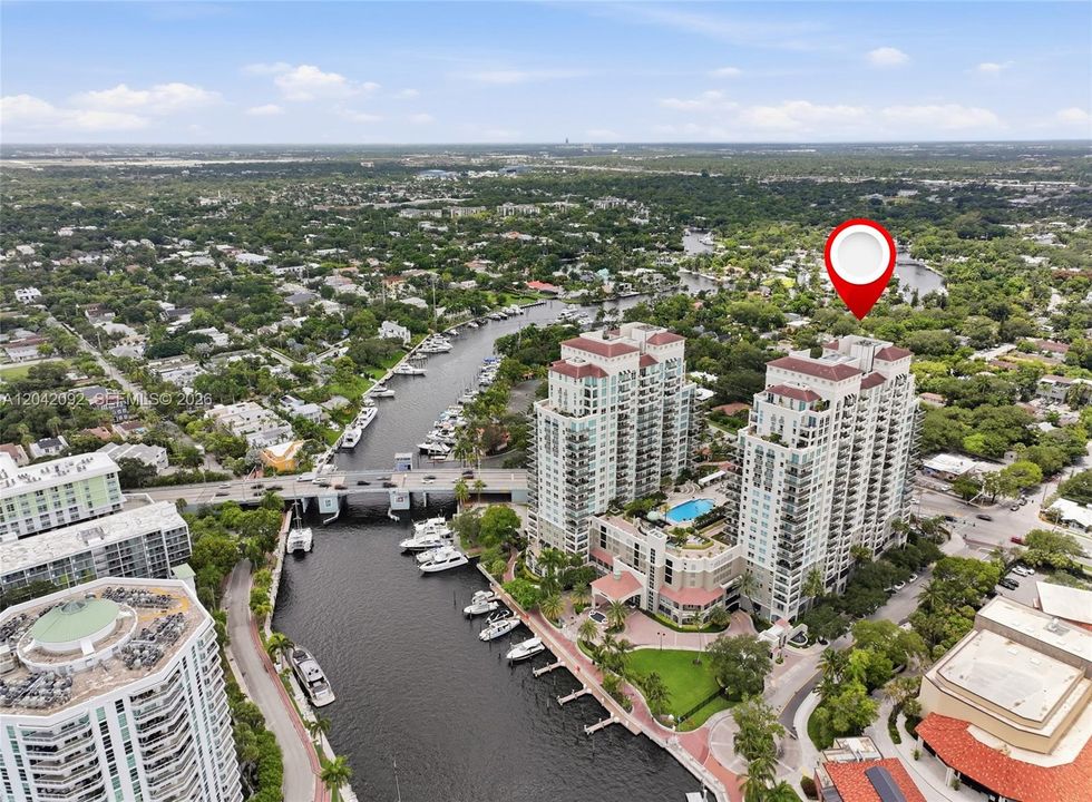 For Sale: $899,000 (3 beds, 2 baths, 1811 Square Feet)