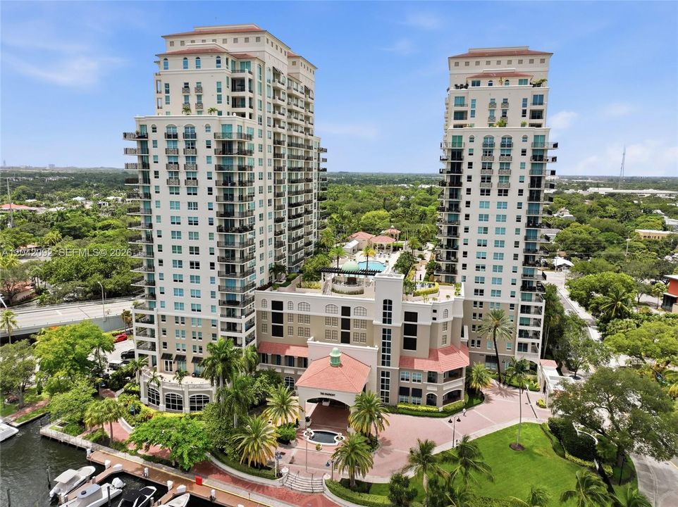For Sale: $899,000 (3 beds, 2 baths, 1811 Square Feet)