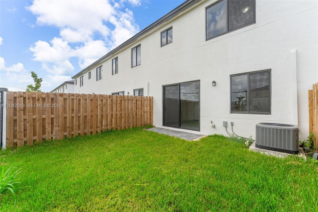 En Venta: $412,990 (3 camas, 2 baños, 1458 Pies cuadrados)