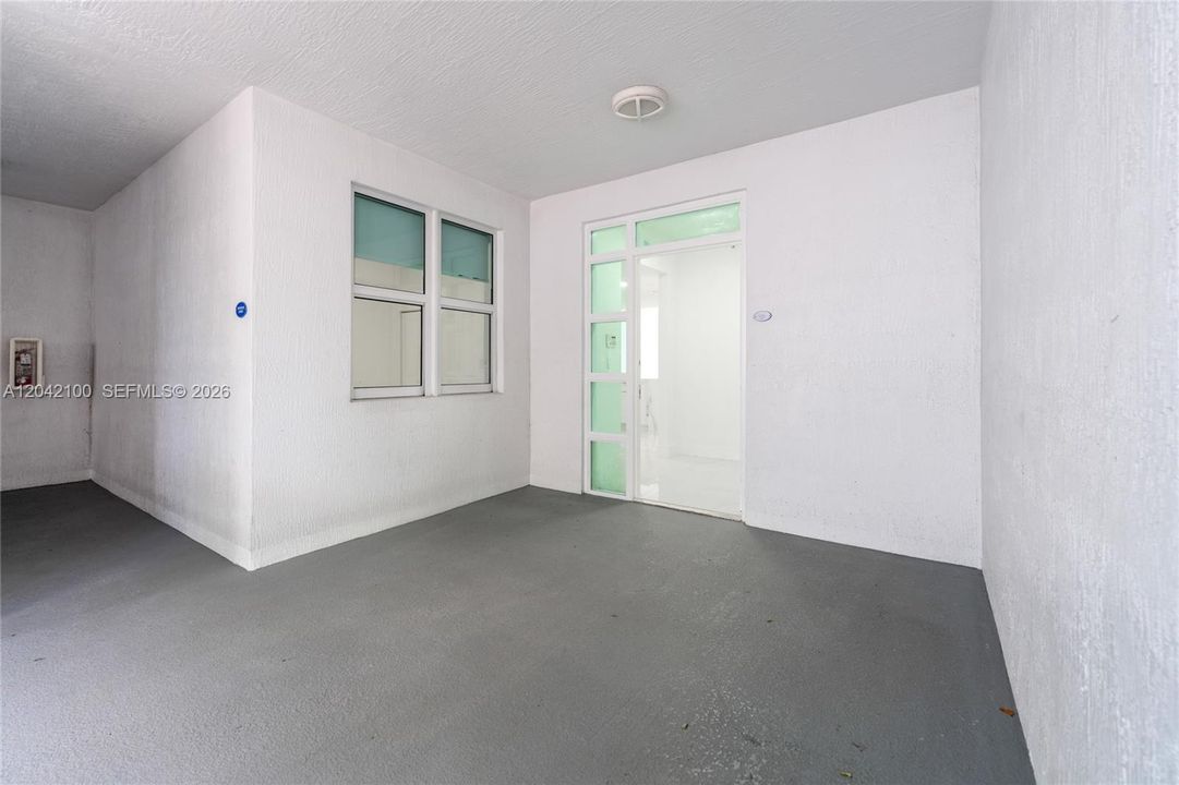 В аренду: $5,000 (3 спален, 2 ванн, 1336 Квадратных фут)